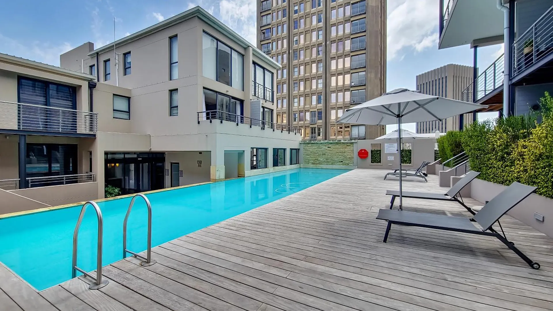Double-Storey 1-Bedroom Escape Cape Town