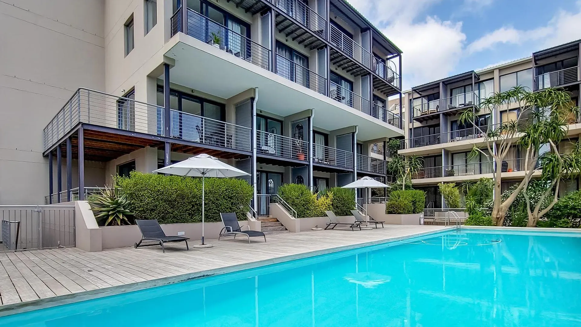 Double-Storey 1-Bedroom Escape Cape Town Apartment